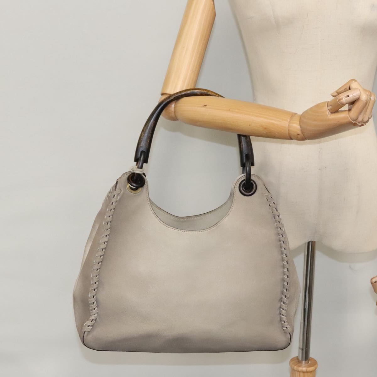 Gucci Carla Grey Suede Shoulder Bag (Pre-Owned)