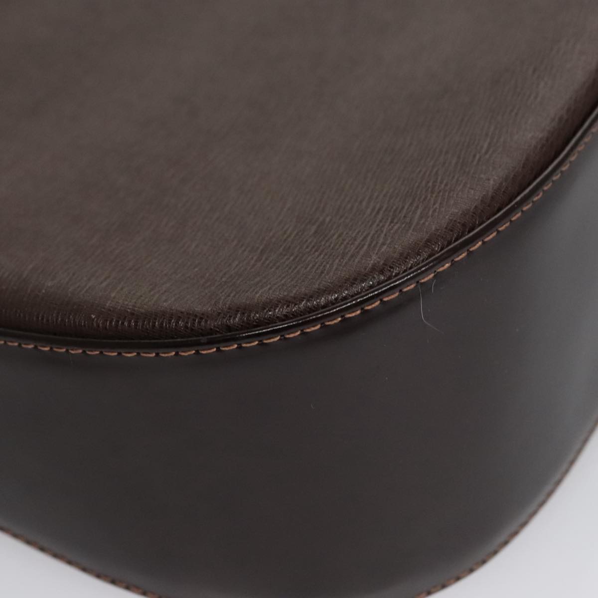 Burberry Brown Leather Shoulder Bag (Pre-Owned)