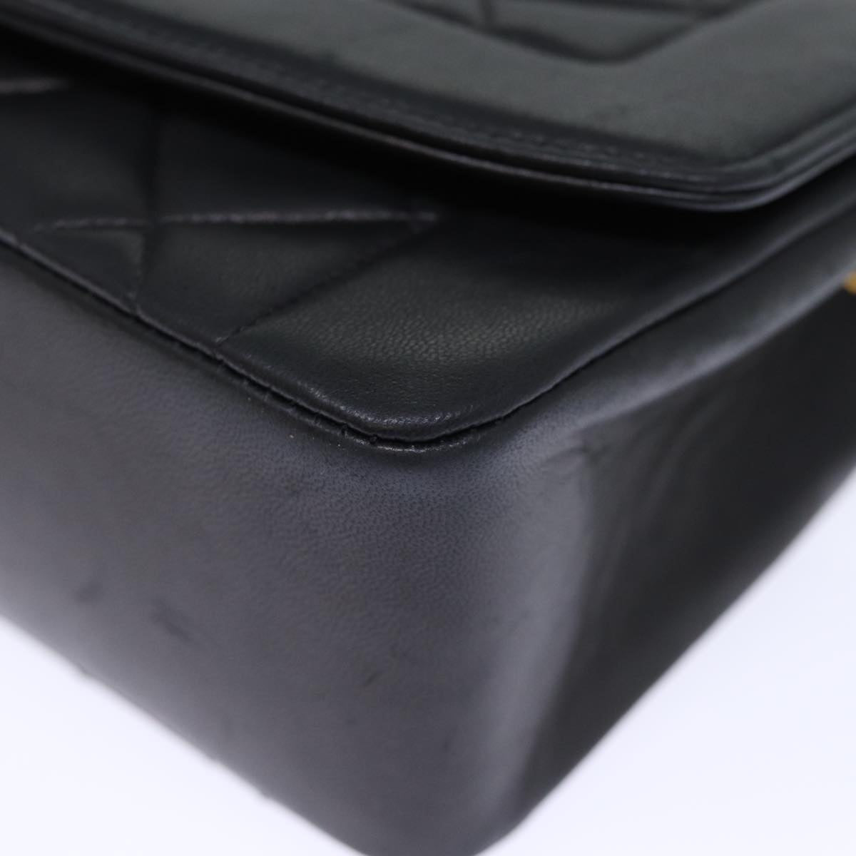 Chanel Diana Black Leather Shoulder Bag (Pre-Owned)