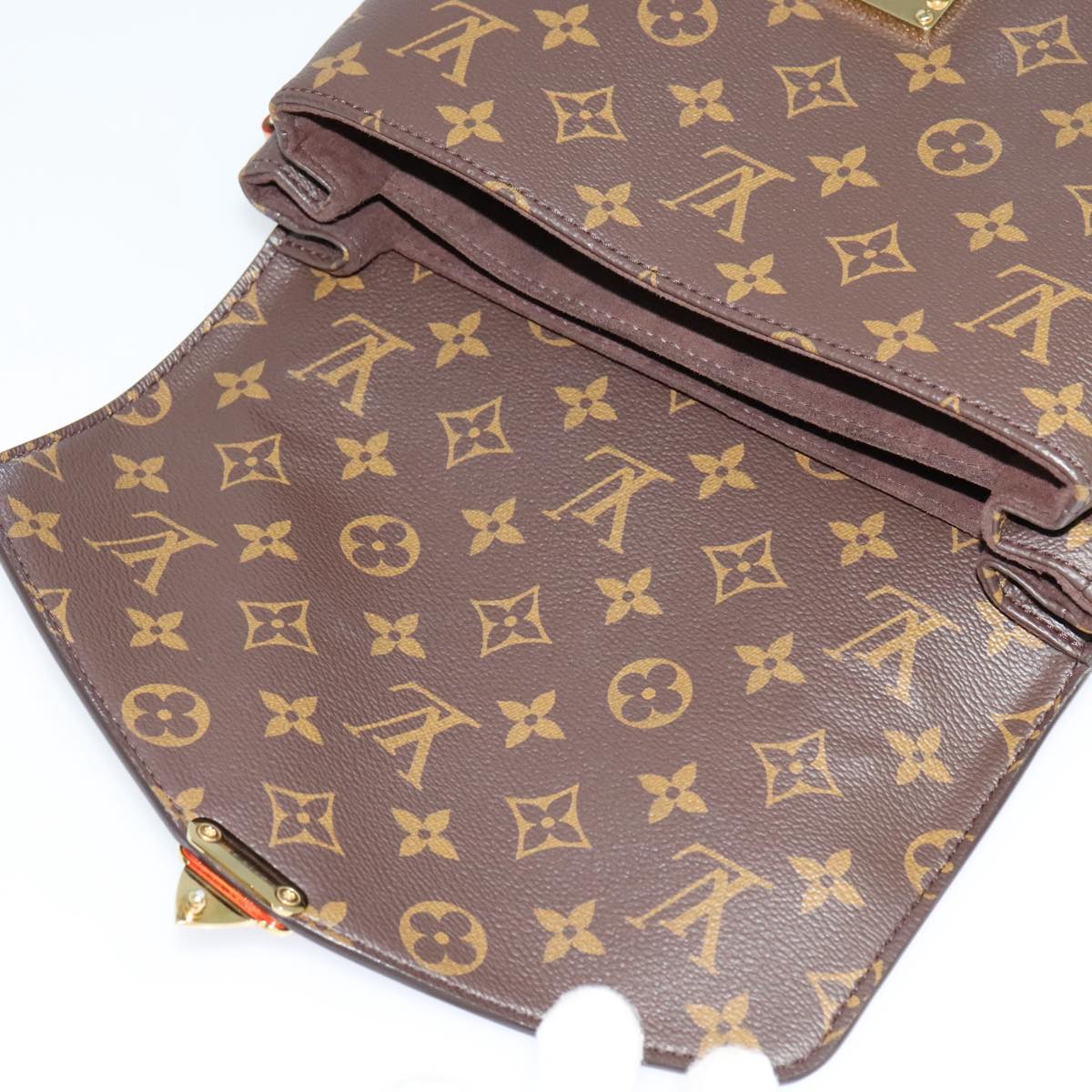 Louis Vuitton Pochette Metis Blue Canvas Handbag (Pre-Owned)