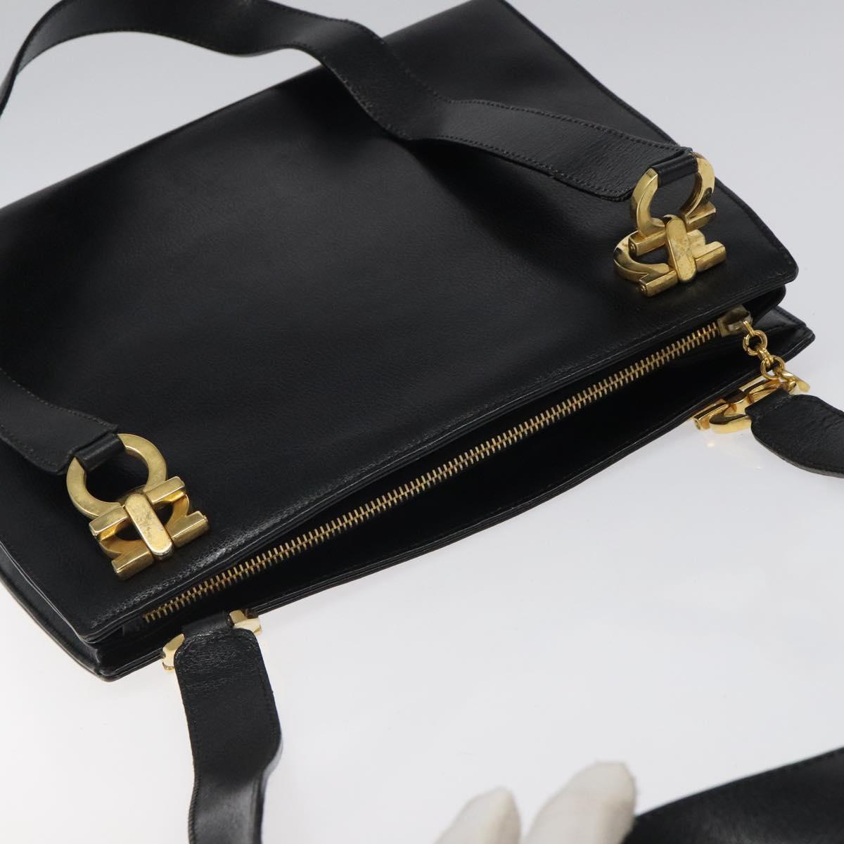 Salvatore Ferragamo Gancini Black Leather Shoulder Bag (Pre-Owned)
