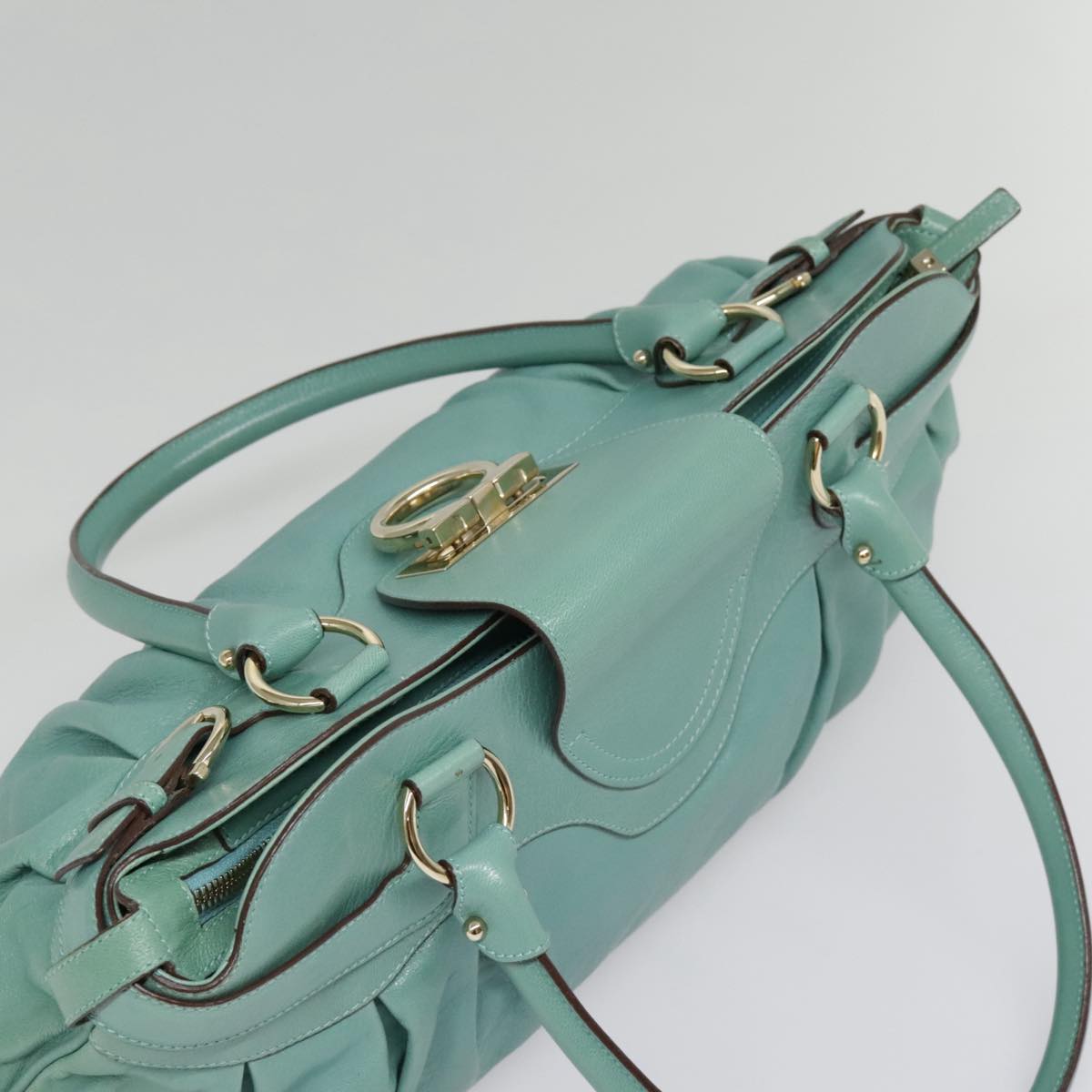 Salvatore Ferragamo Marisa Green Leather Shoulder Bag (Pre-Owned)