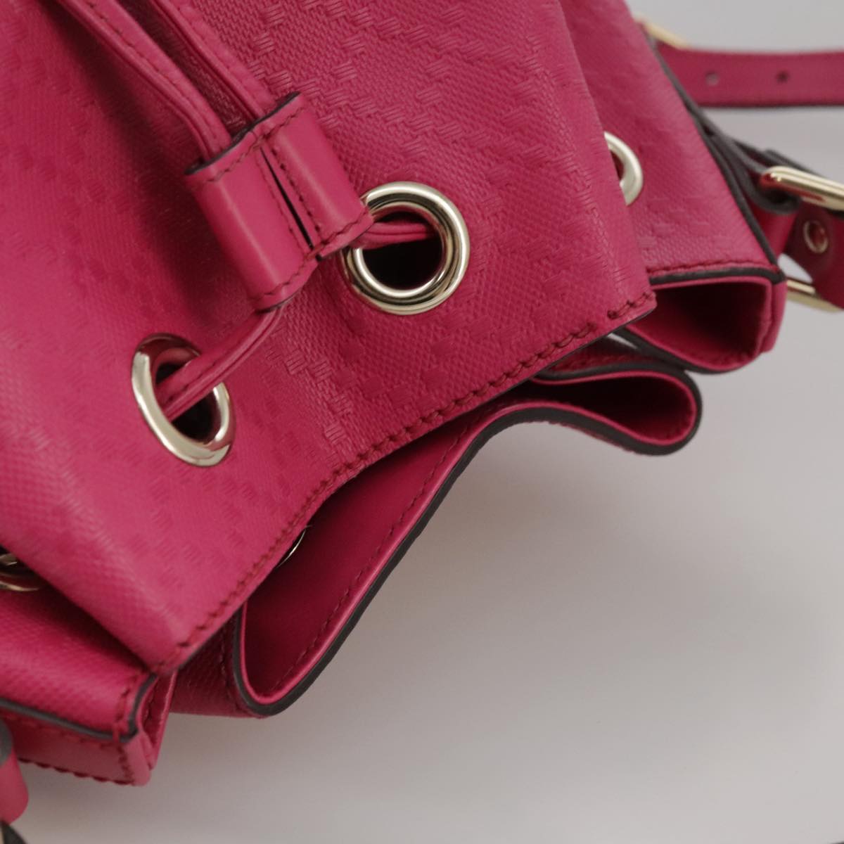 Gucci Diamante Pink Leather Shoulder Bag (Pre-Owned)