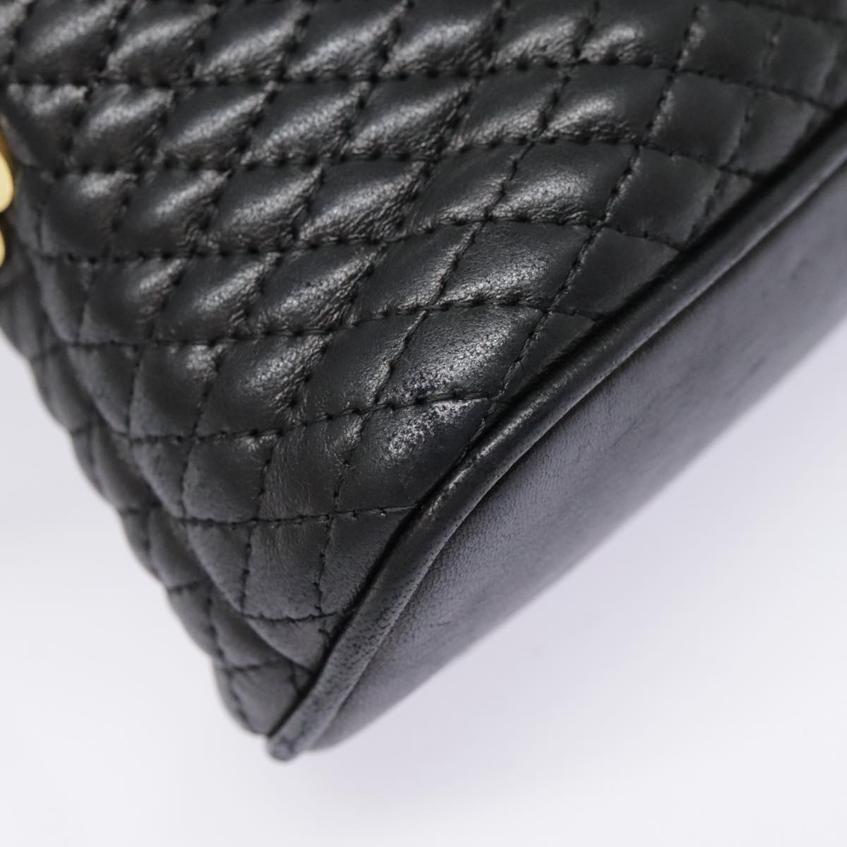 Bally Black Leather Shoulder Bag (Pre-Owned)