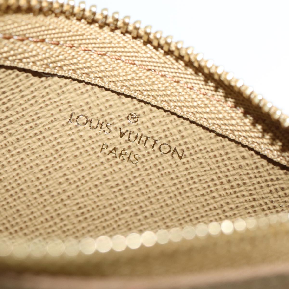 Louis Vuitton Bucket Beige Canvas Shoulder Bag (Pre-Owned)
