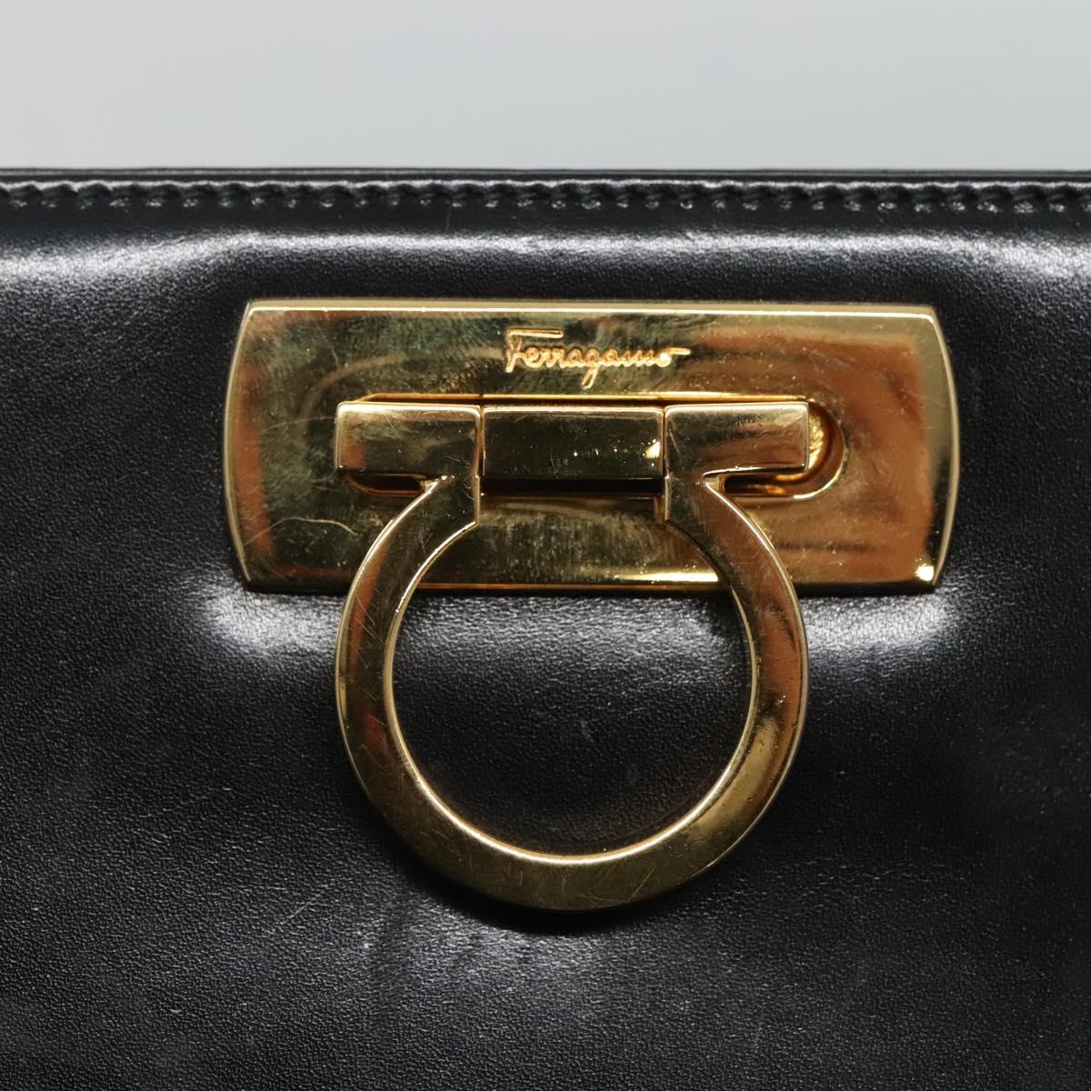 Salvatore Ferragamo Gancini Black Leather Shoulder Bag (Pre-Owned)