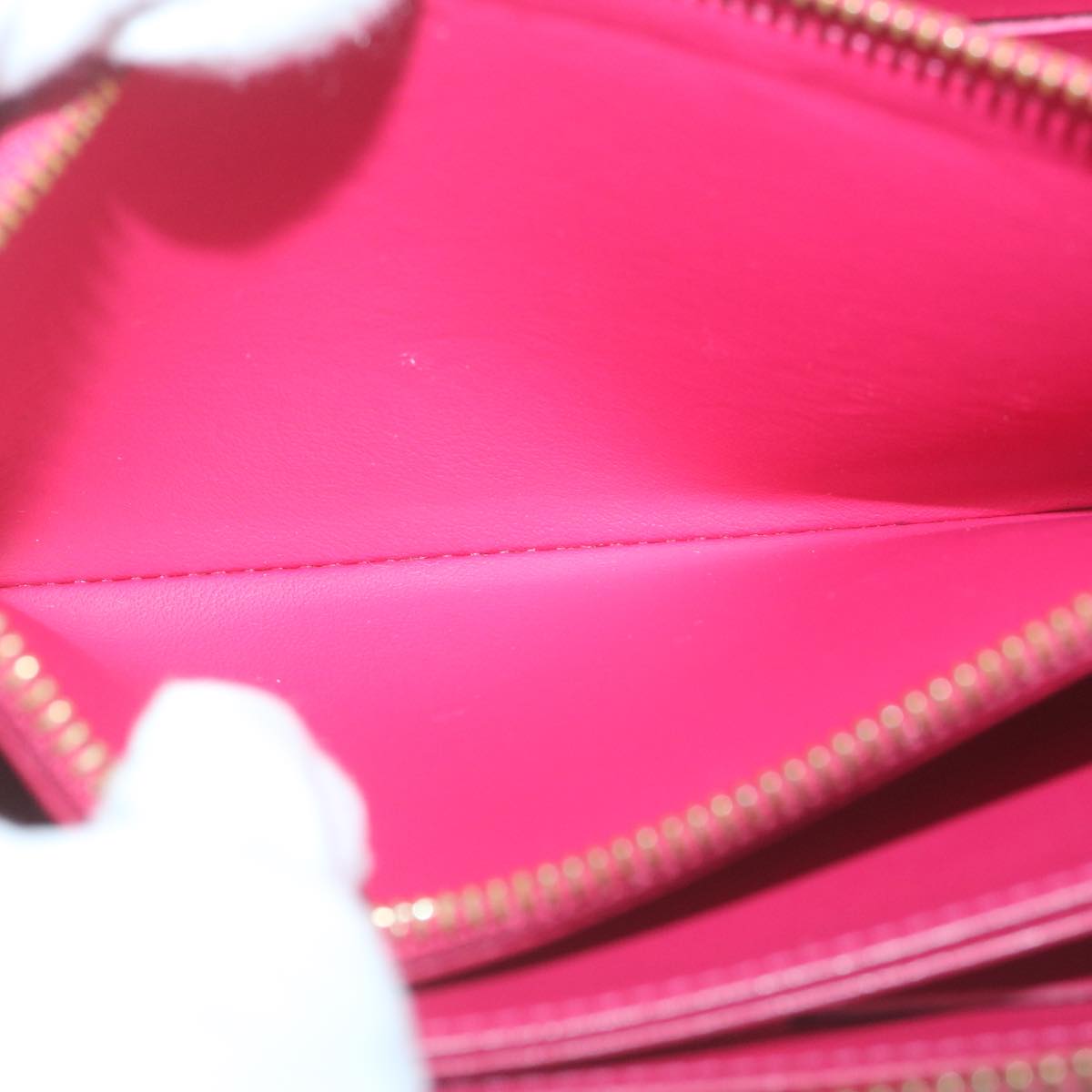 Louis Vuitton Zippy Wallet Pink Patent Leather Wallet (Pre-Owned)