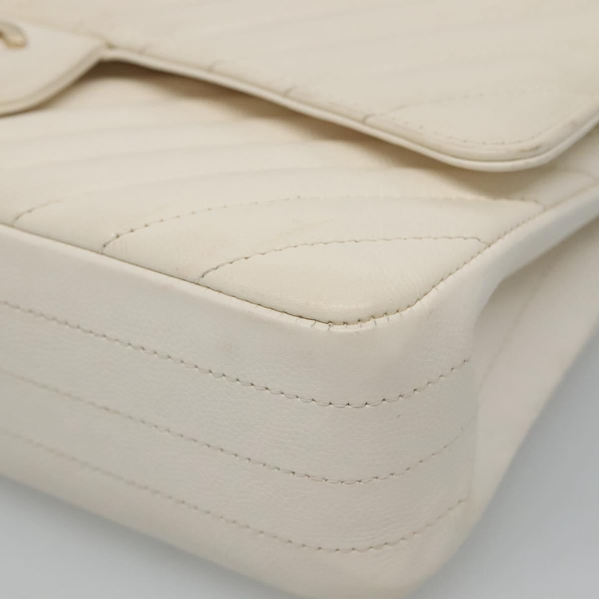 Chanel Double Flap White Leather Shoulder Bag (Pre-Owned)