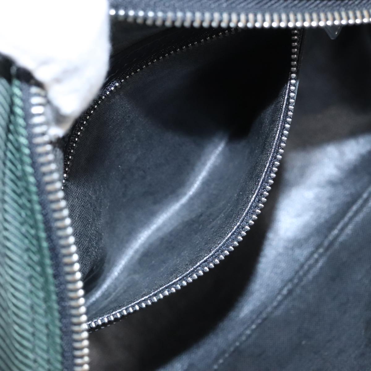 Louis Vuitton Parana Green Canvas Clutch Bag (Pre-Owned)