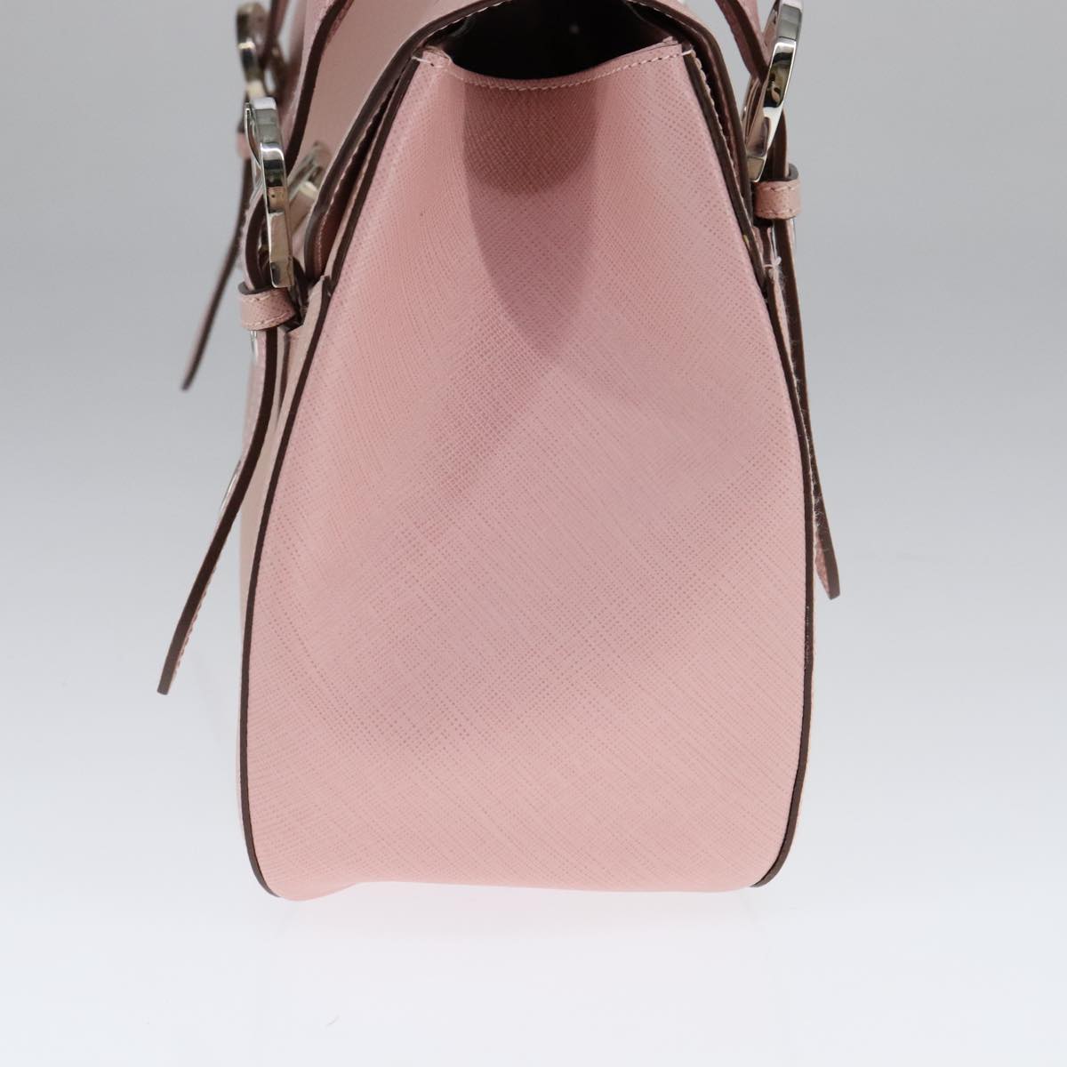 Salvatore Ferragamo Gancini Pink Leather Handbag (Pre-Owned)