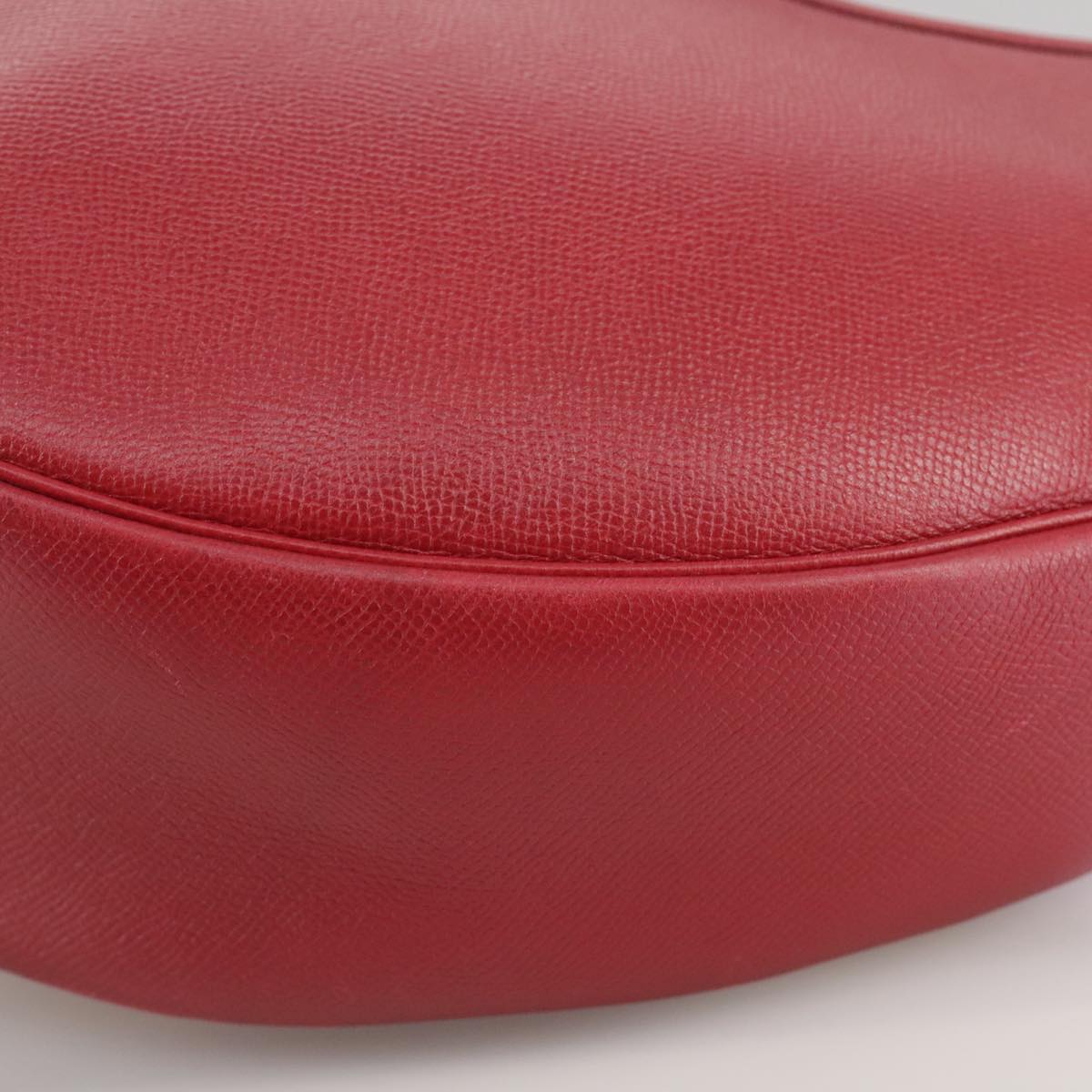 Hermès Red Leather Shoulder Bag (Pre-Owned)