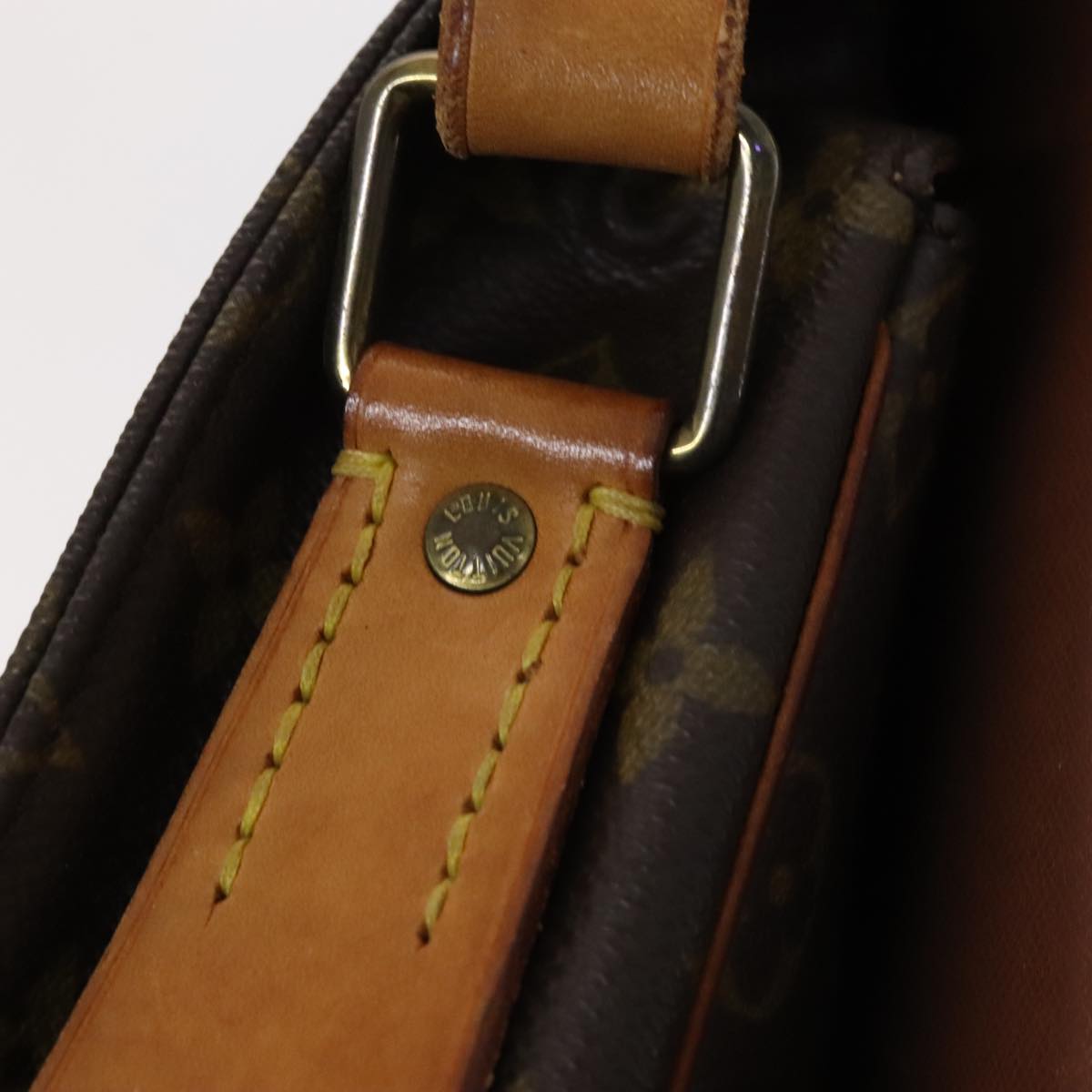 Louis Vuitton Cartouchière Brown Canvas Shoulder Bag (Pre-Owned)