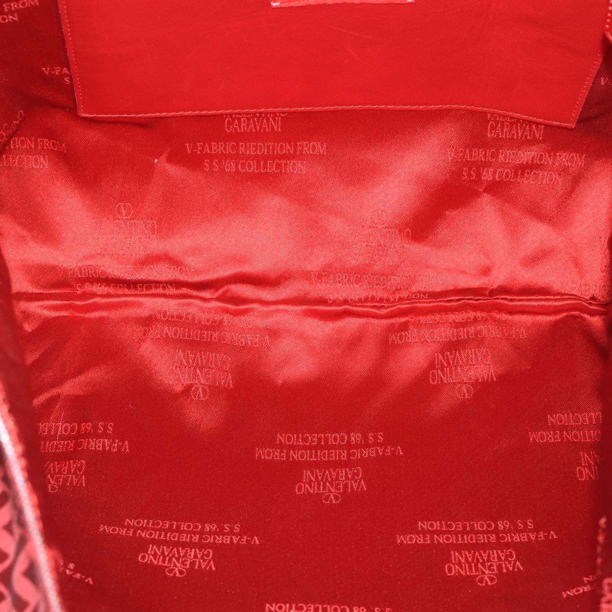 Valentino Garavani Red Canvas Tote Bag (Pre-Owned)