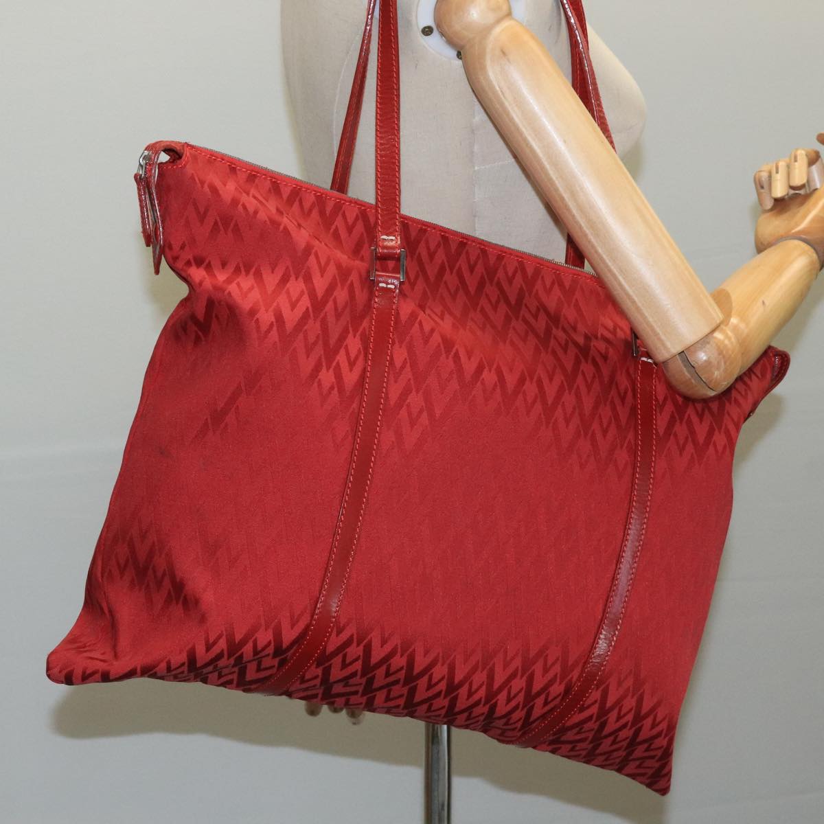 Valentino Garavani Red Canvas Tote Bag (Pre-Owned)