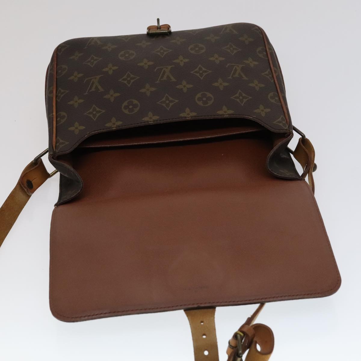 Louis Vuitton Cartouchière Brown Canvas Shoulder Bag (Pre-Owned)