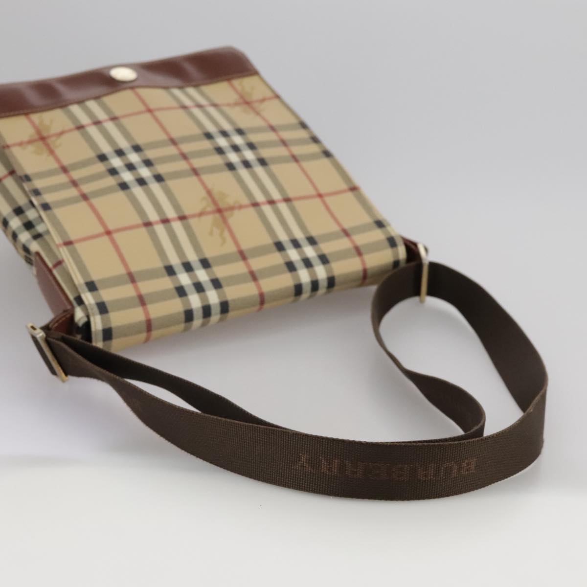 Burberry Nova Check Beige Canvas Shoulder Bag (Pre-Owned)
