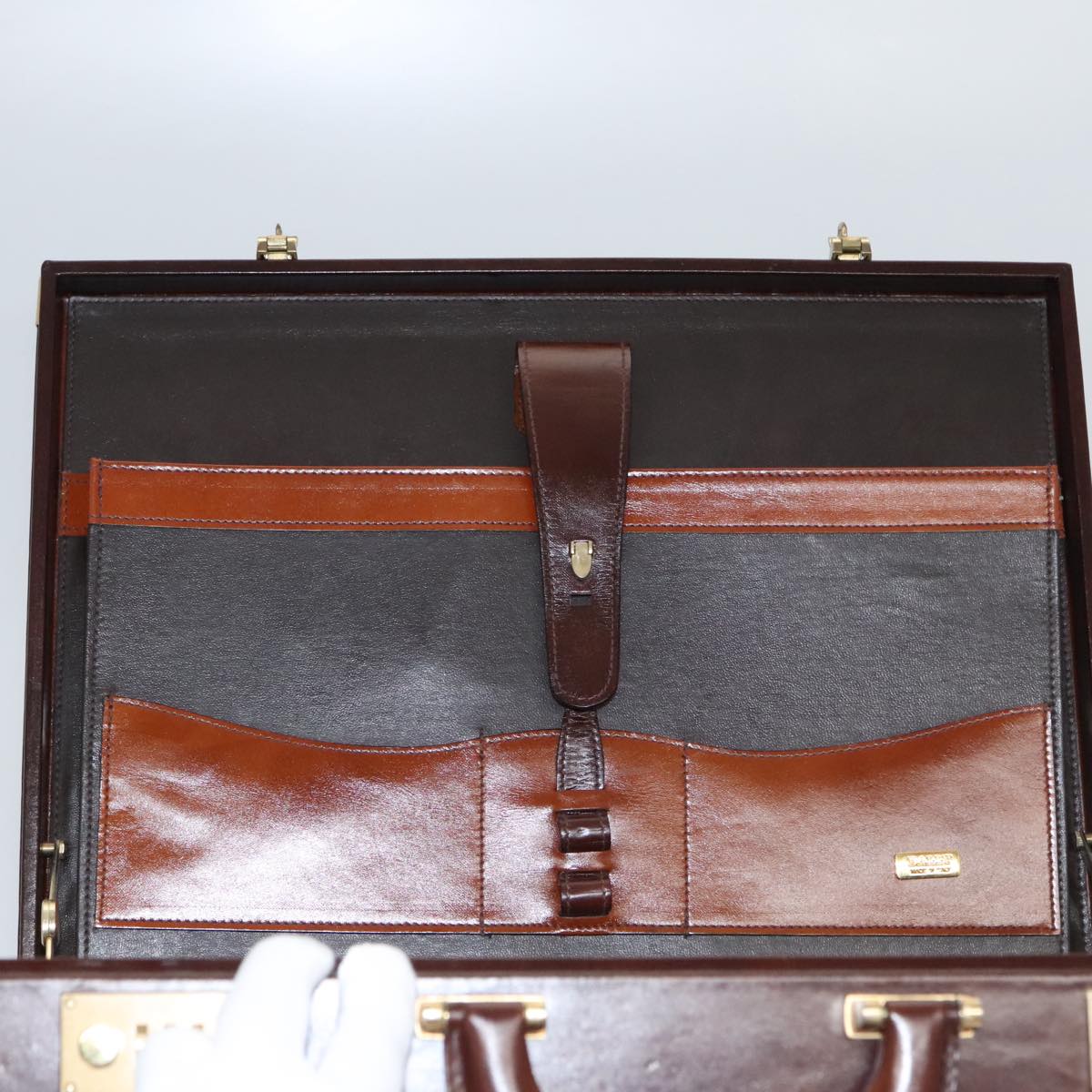 Bally Brown Leather Briefcase Bag (Pre-Owned)