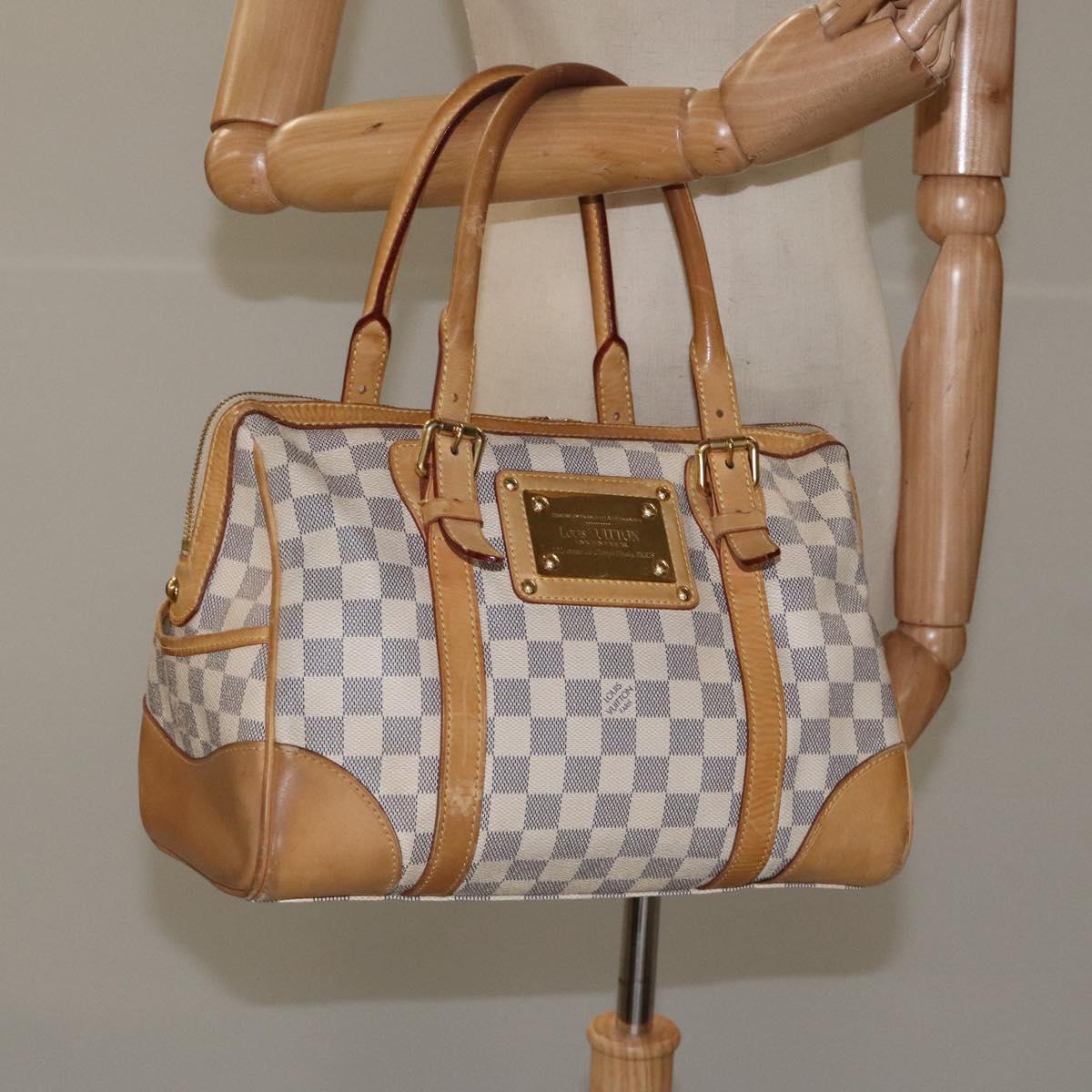 Louis Vuitton Berkeley White Canvas Handbag (Pre-Owned)