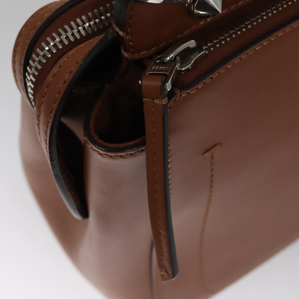 Fendi Dot Com Brown Leather Handbag (Pre-Owned)