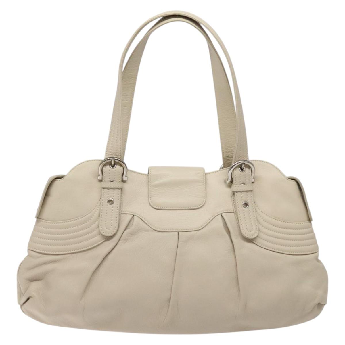 Salvatore Ferragamo Gancini White Leather Shoulder Bag (Pre-Owned)