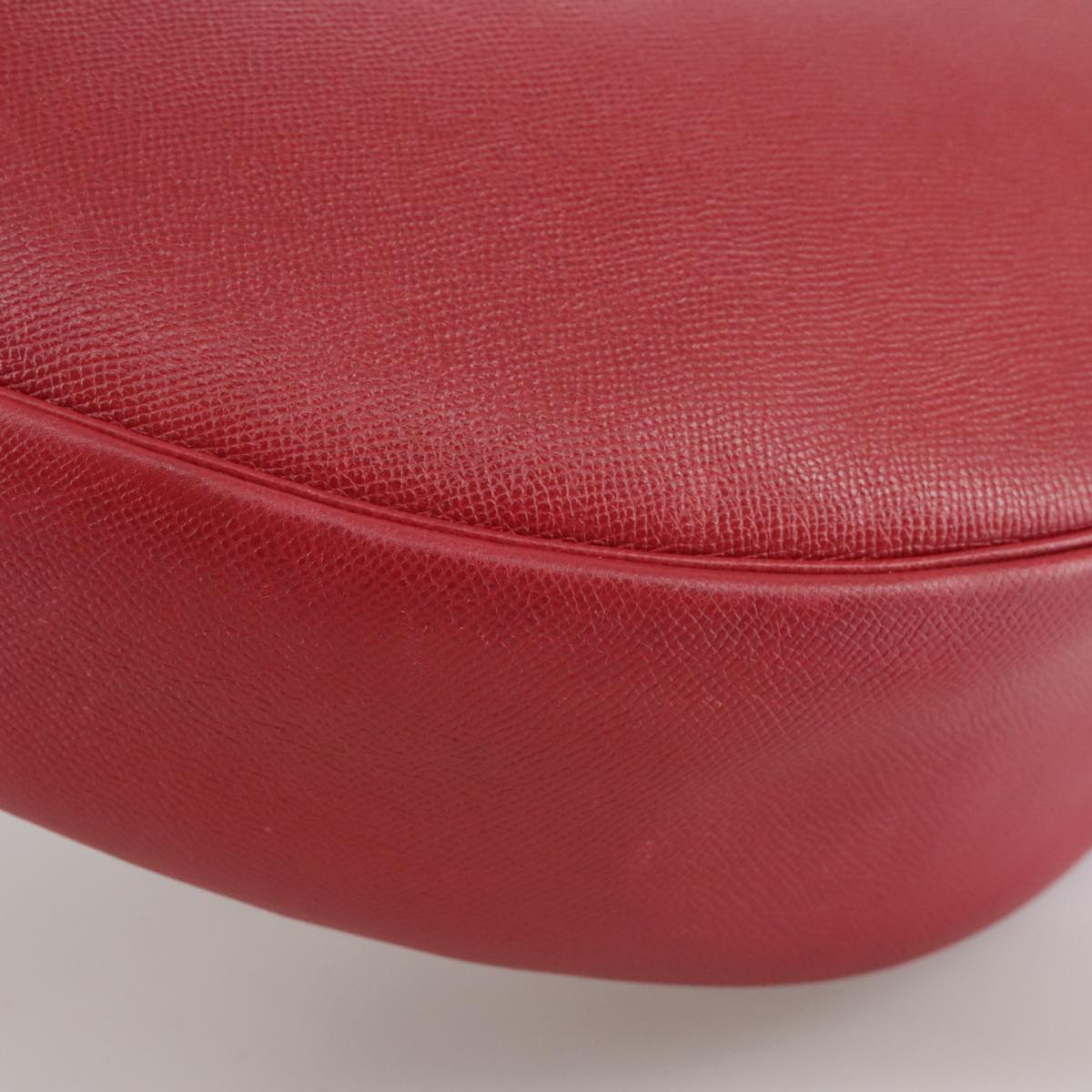Hermès Red Leather Shoulder Bag (Pre-Owned)