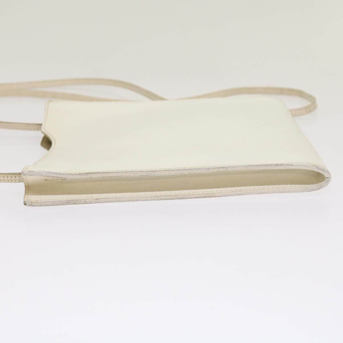 Hermès White Leather Shoulder Bag (Pre-Owned)