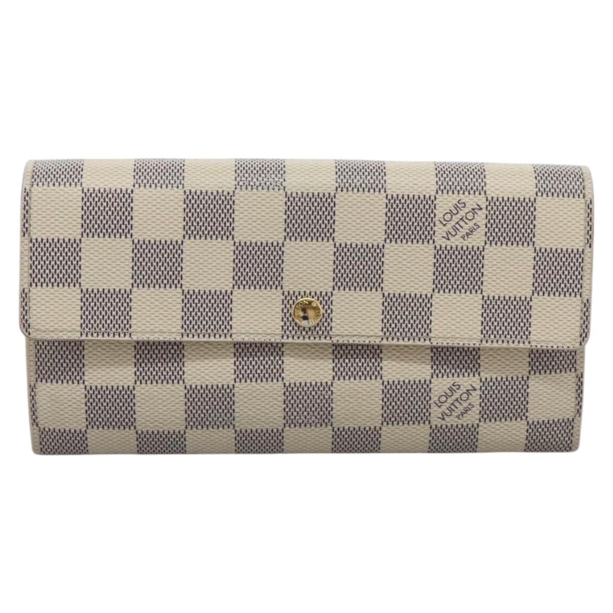 Louis Vuitton Sarah White Canvas Wallet (Pre-Owned)