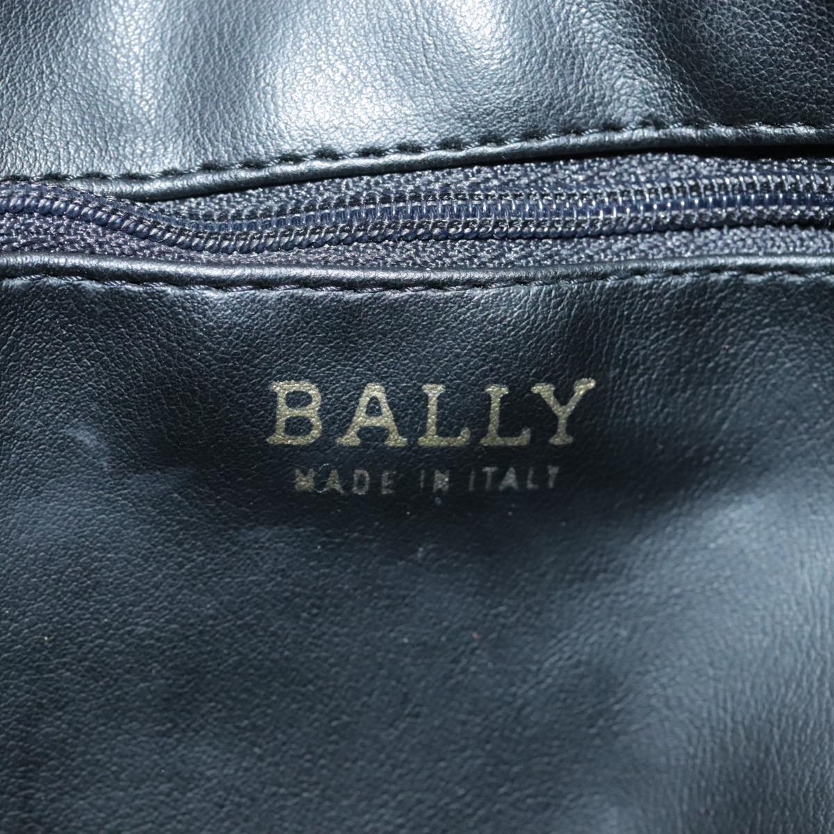 Bally Beige Leather Shoulder Bag (Pre-Owned)