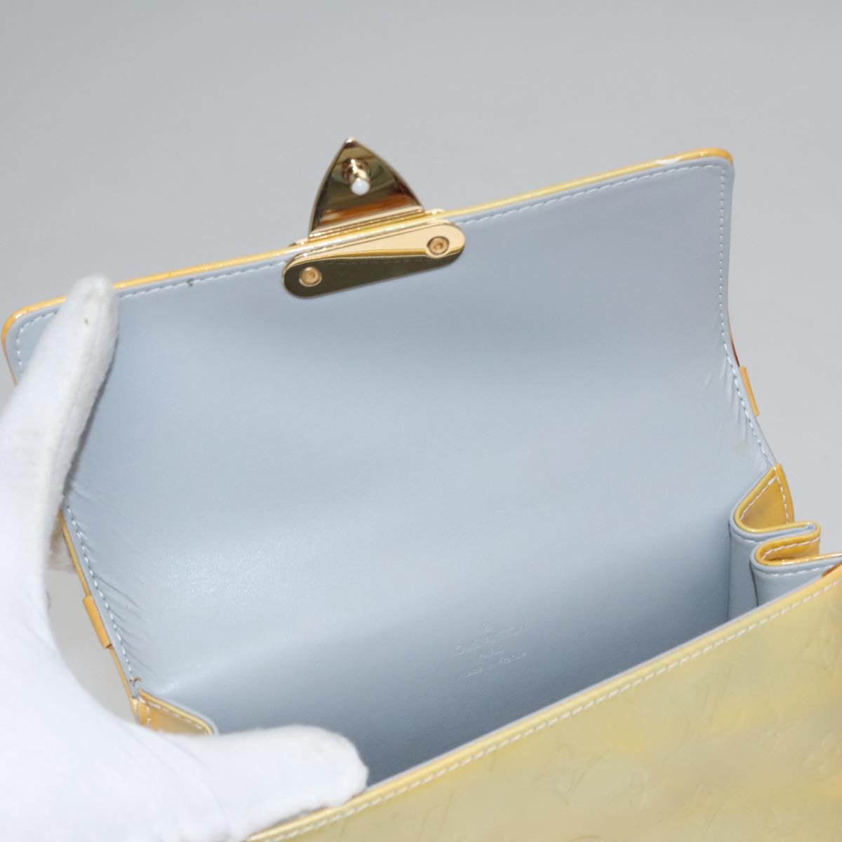 Louis Vuitton Spring Street Yellow Patent Leather Handbag (Pre-Owned)