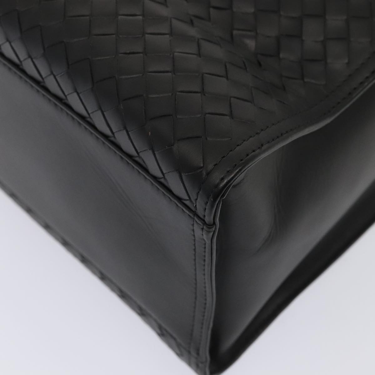 Bottega Veneta Intrecciato Black Leather Tote Bag (Pre-Owned)