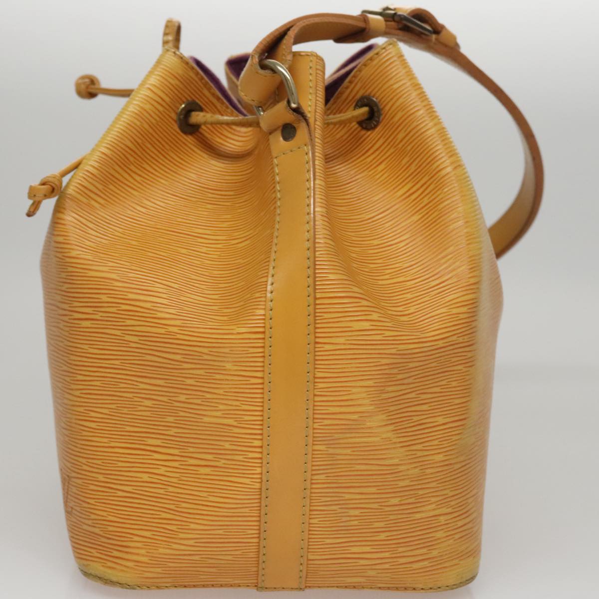 Louis Vuitton Petit Noé Yellow Leather Shoulder Bag (Pre-Owned)
