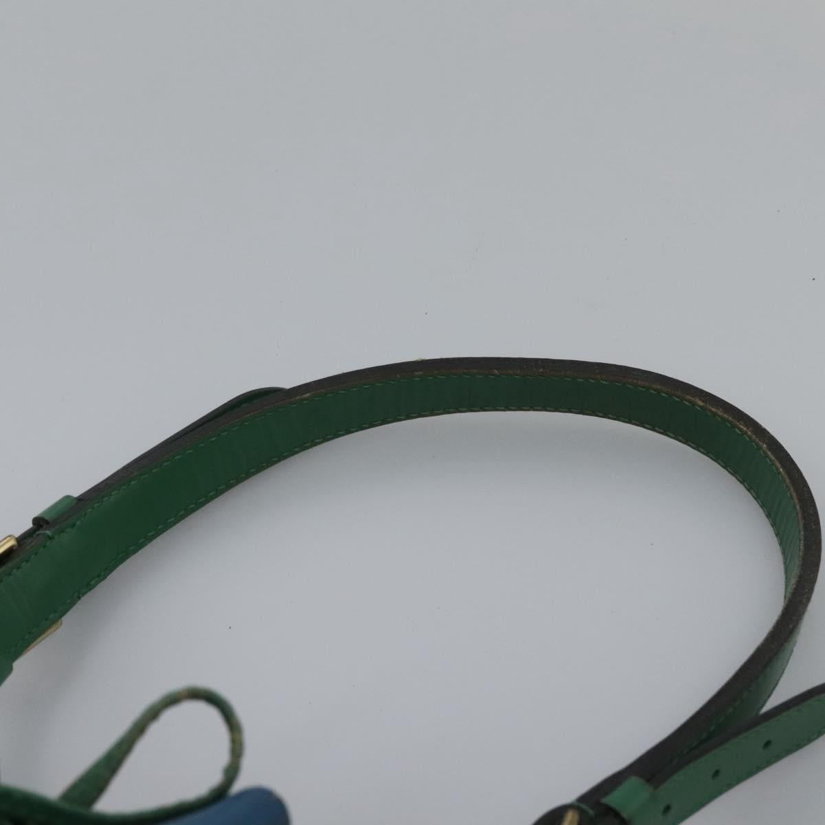 Louis Vuitton Noe Blue Leather Shoulder Bag (Pre-Owned)