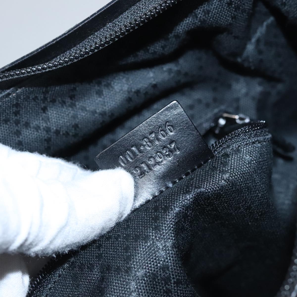 Gucci Hobo Black Canvas Shoulder Bag (Pre-Owned)