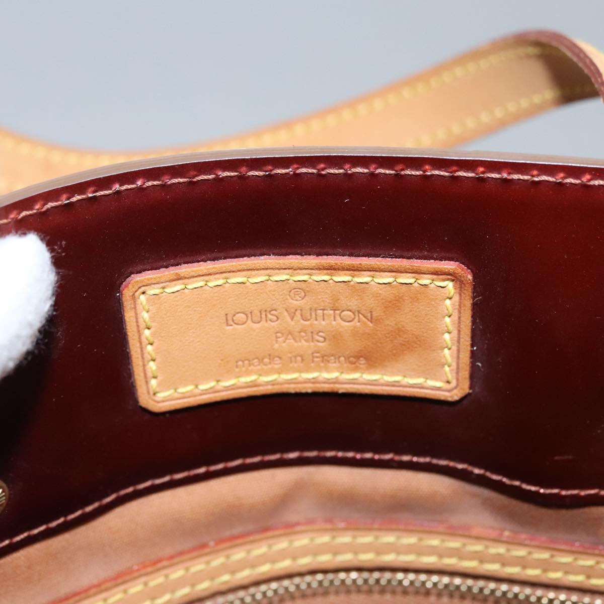 Louis Vuitton Reade Burgundy Patent Leather Handbag (Pre-Owned)