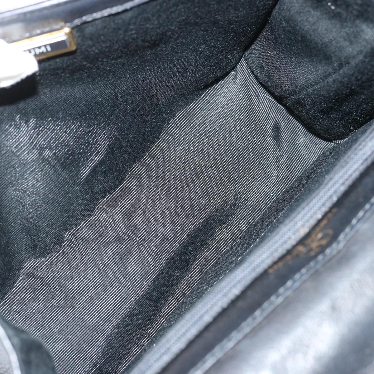 Valentino Garavani Black Leather Shoulder Bag (Pre-Owned)