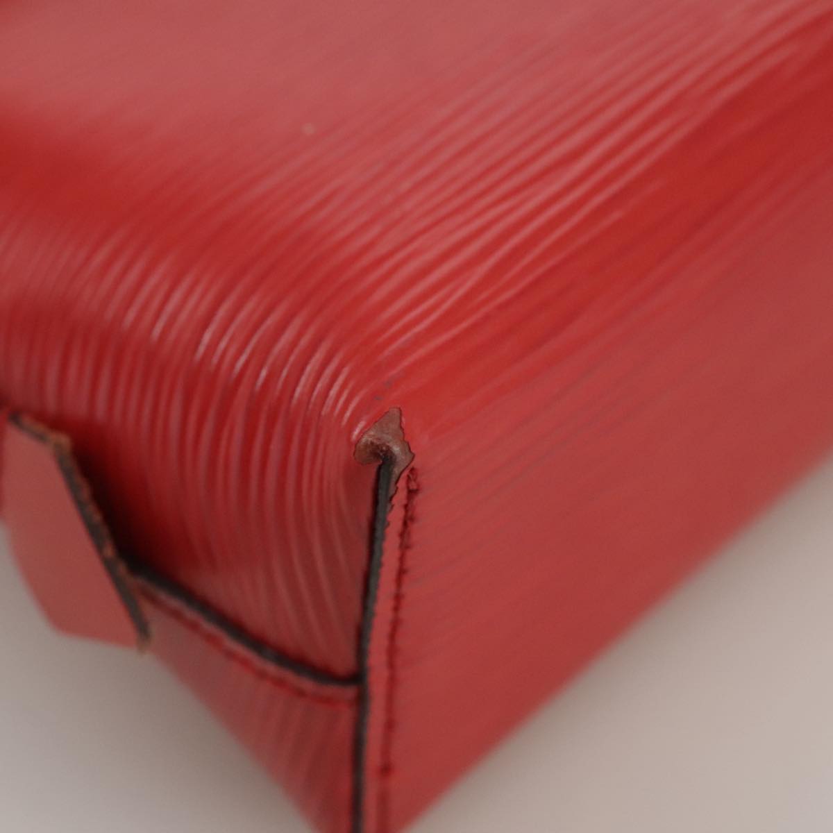 Louis Vuitton Cosmetic Pouch Red Leather Clutch Bag (Pre-Owned)