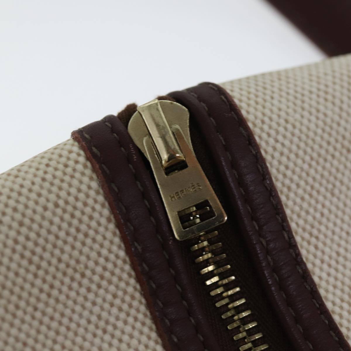 Hermès Beige Canvas Travel Bag (Pre-Owned)
