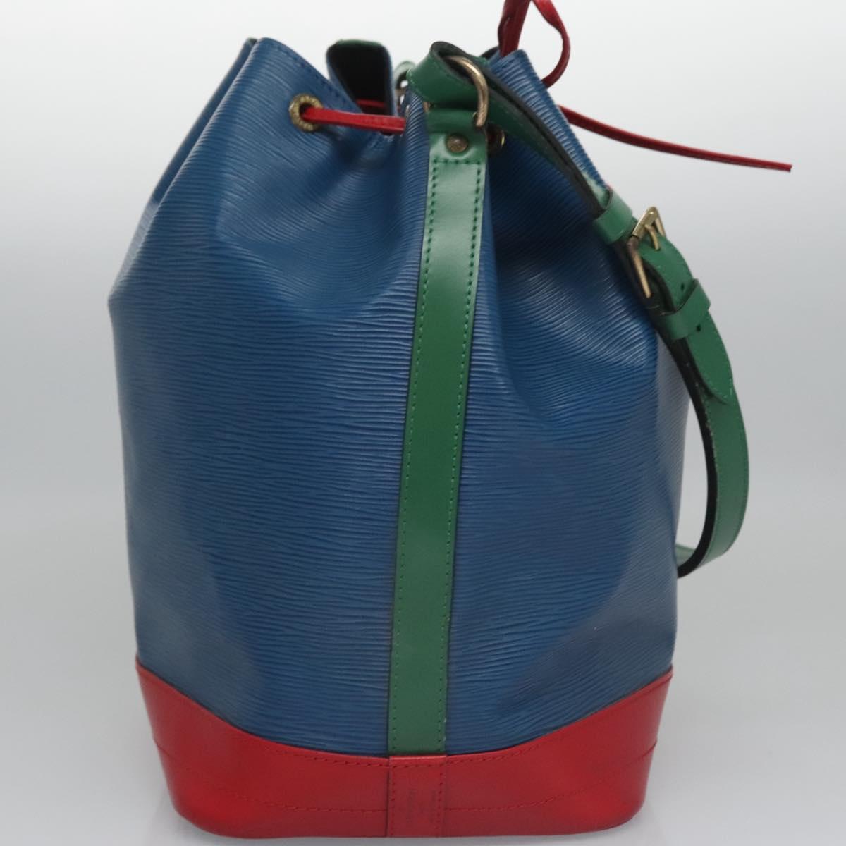 Louis Vuitton Noe Blue Leather Shoulder Bag (Pre-Owned)