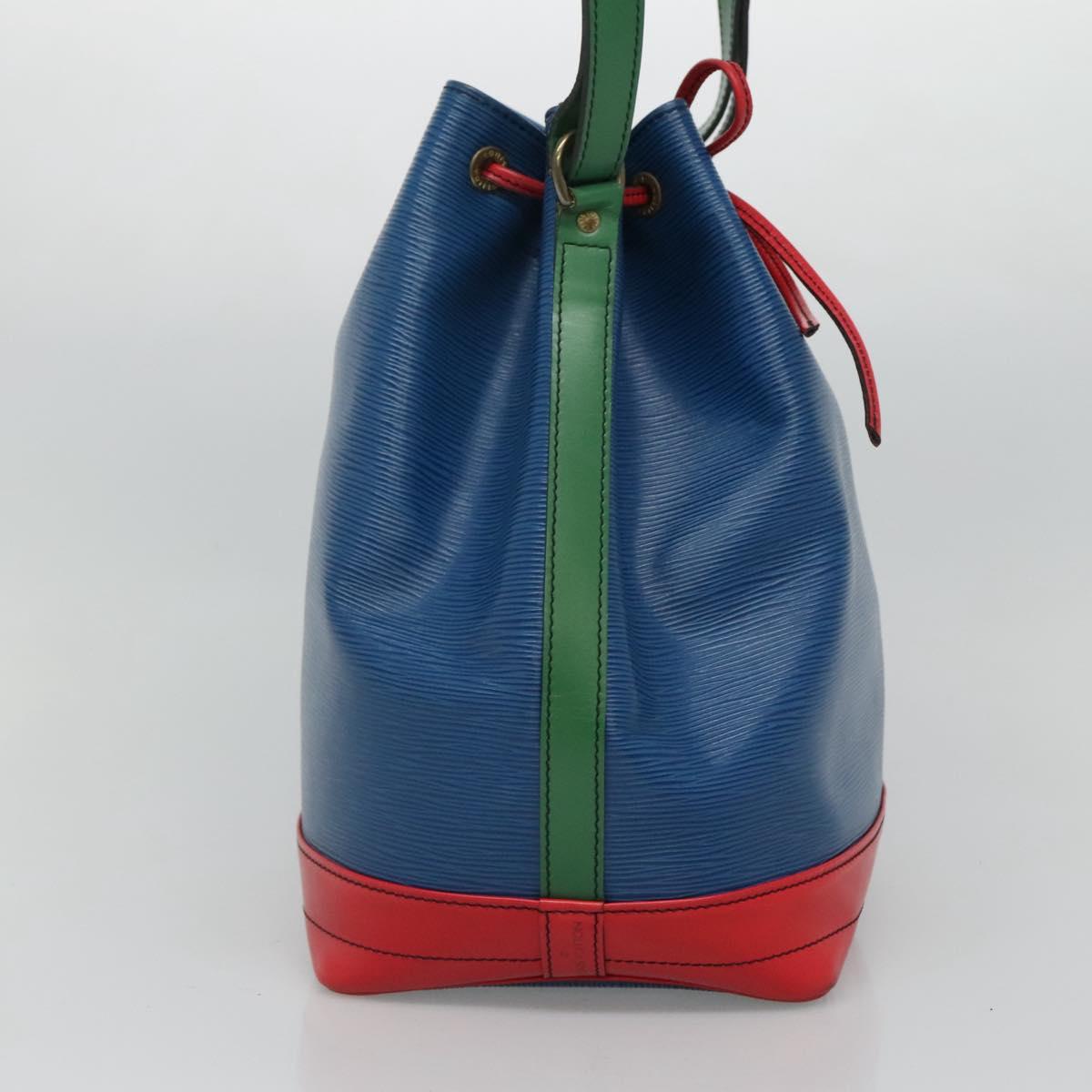 Louis Vuitton Noé Blue Leather Shoulder Bag (Pre-Owned)
