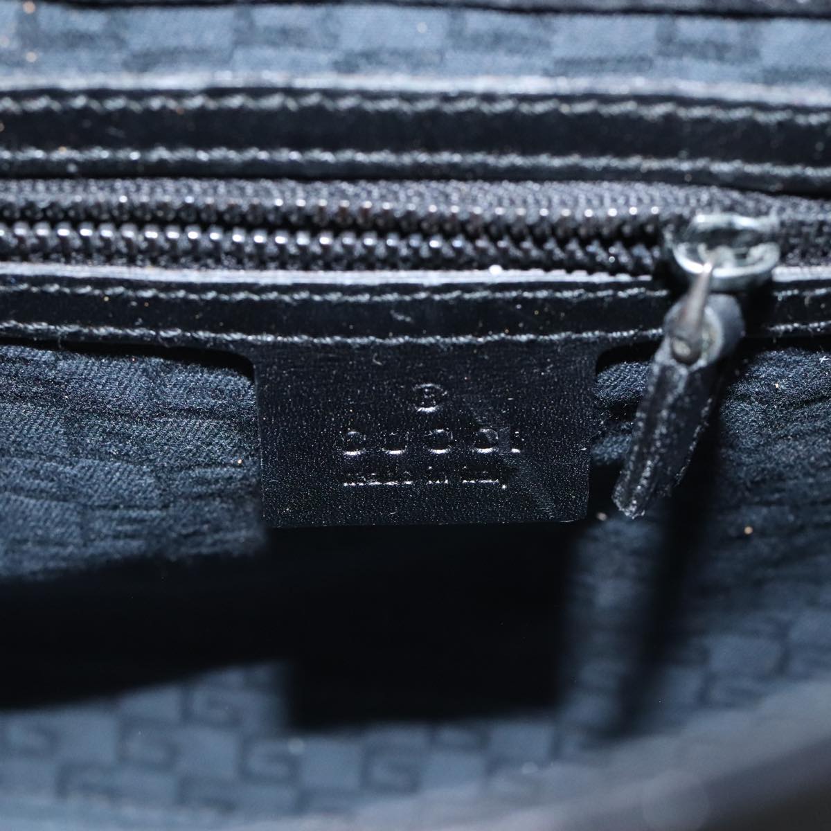 Gucci Black Leather Shoulder Bag (Pre-Owned)