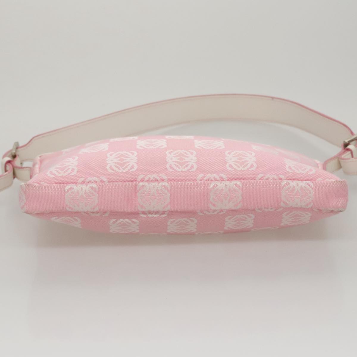 Loewe Anagram Pink Canvas Shoulder Bag (Pre-Owned)