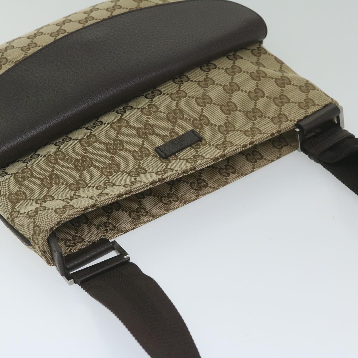 Gucci Gg Canvas Beige Canvas Shoulder Bag (Pre-Owned)