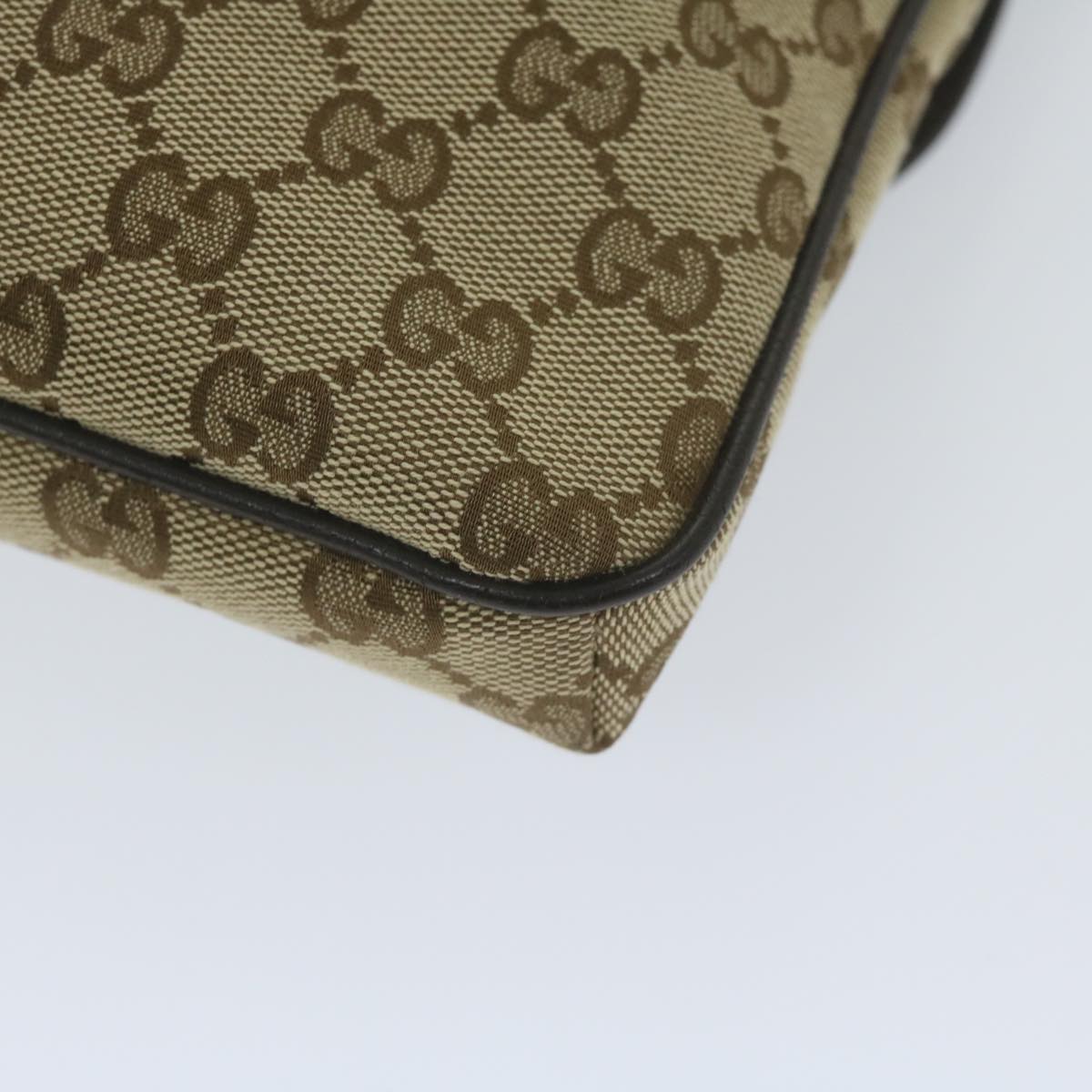 Gucci Gg Canvas Beige Canvas Shoulder Bag (Pre-Owned)