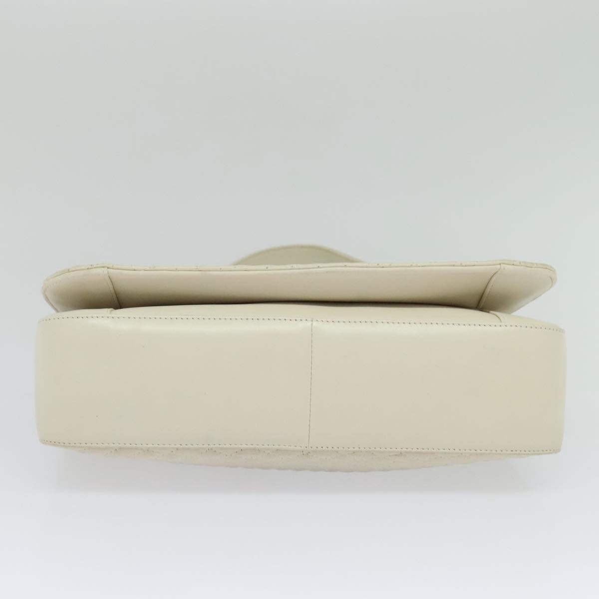 Bally Quilted Beige Leather Shoulder Bag (Pre-Owned)
