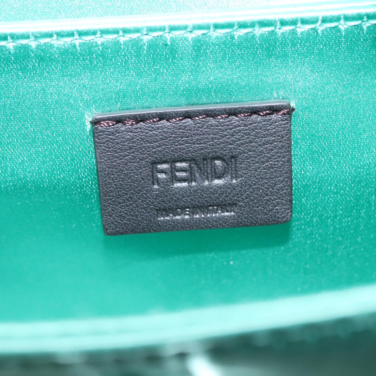 Fendi Green Leather Handbag (Pre-Owned)