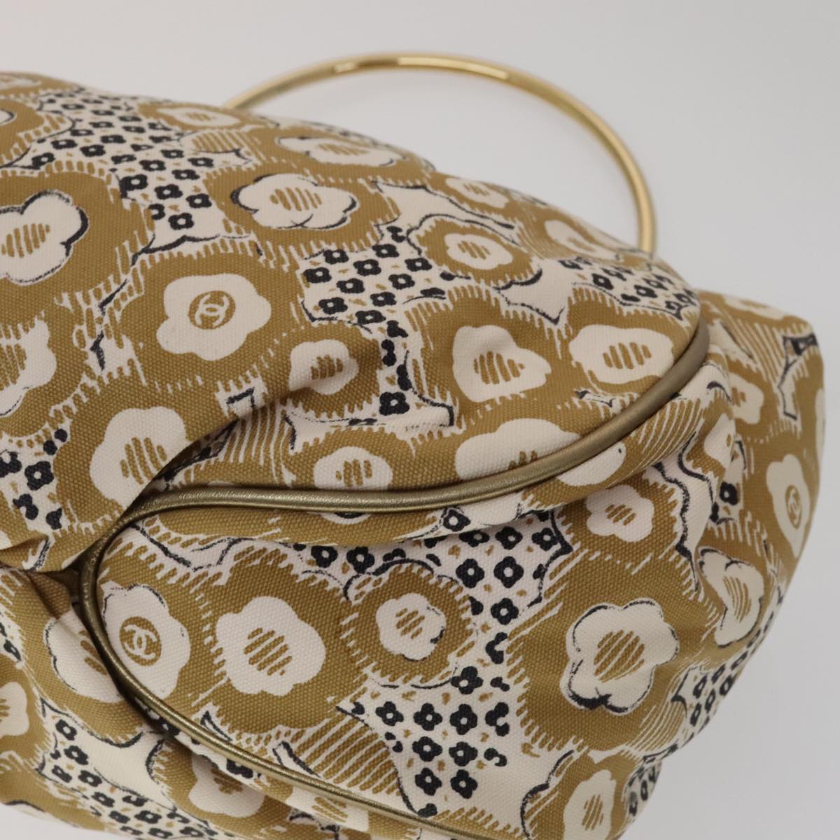 Chanel Camélia Beige Canvas Handbag (Pre-Owned)