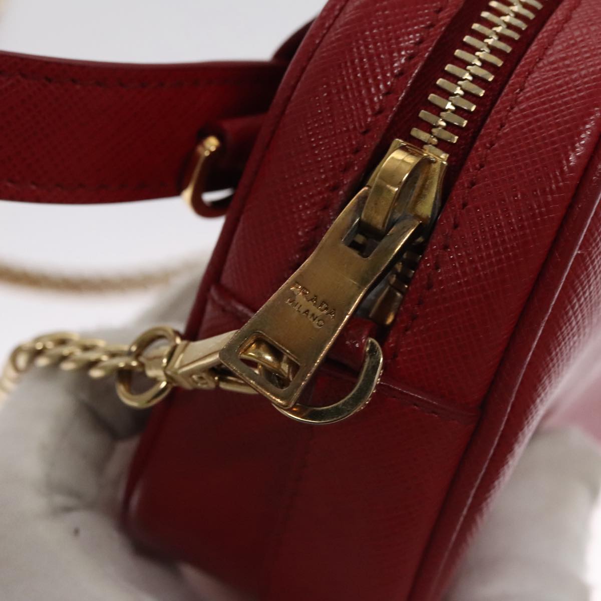 Prada Saffiano Red Leather Shoulder Bag (Pre-Owned)