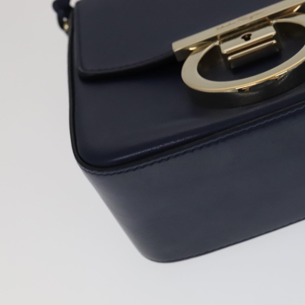 Salvatore Ferragamo Tassel Navy Leather Shoulder Bag (Pre-Owned)