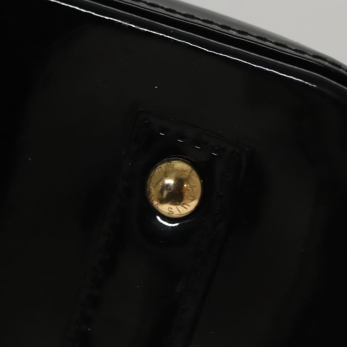 Louis Vuitton Alma Bb Ecru Patent Leather Handbag (Pre-Owned)