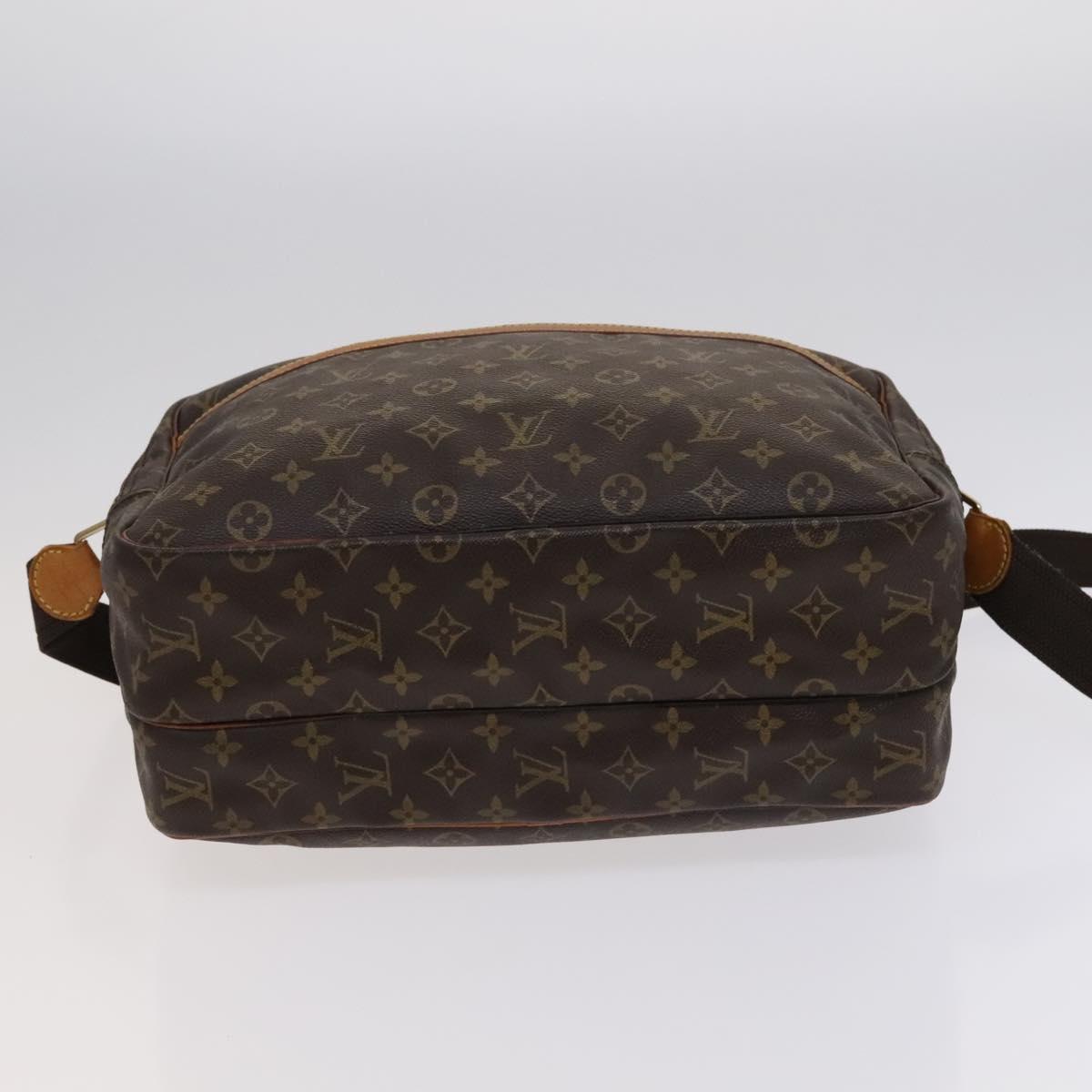 Louis Vuitton Reporter Brown Canvas Shoulder Bag (Pre-Owned)